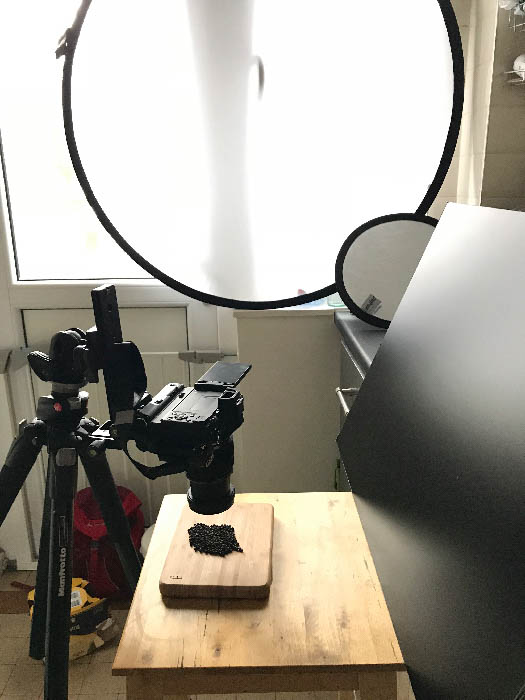 拍摄特写镜头射击的一个特写镜头在一块木板材的