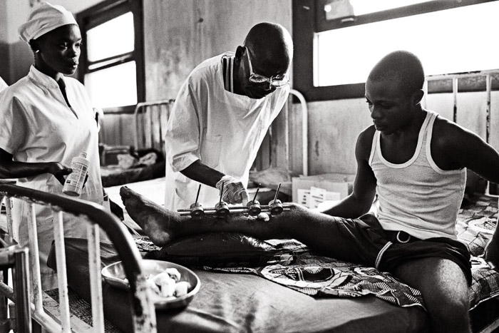 这是一组关于刚果民主共和国一家医院的照片。新闻摄影vs纪实摄影